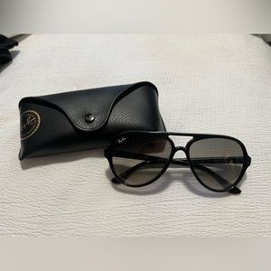 Raybans cats 5000